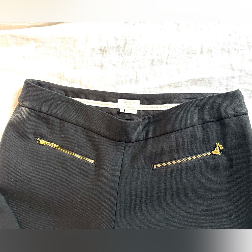 NWOT beautiful black Kate Spade cigarette cropped pants, size 10.